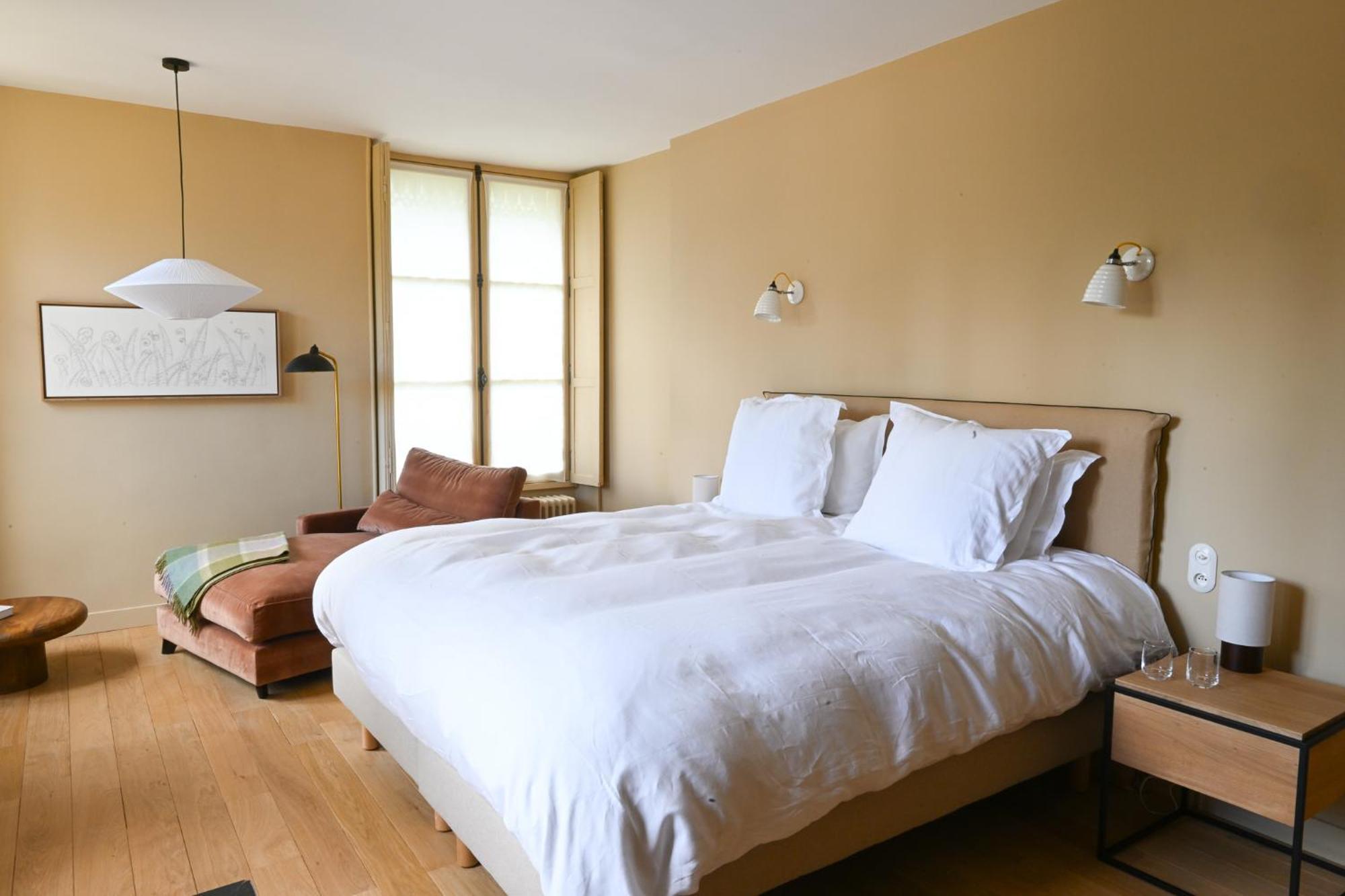 Hotel Les Pres Saint-Hilaire-le-Chatel Exteriér fotografie