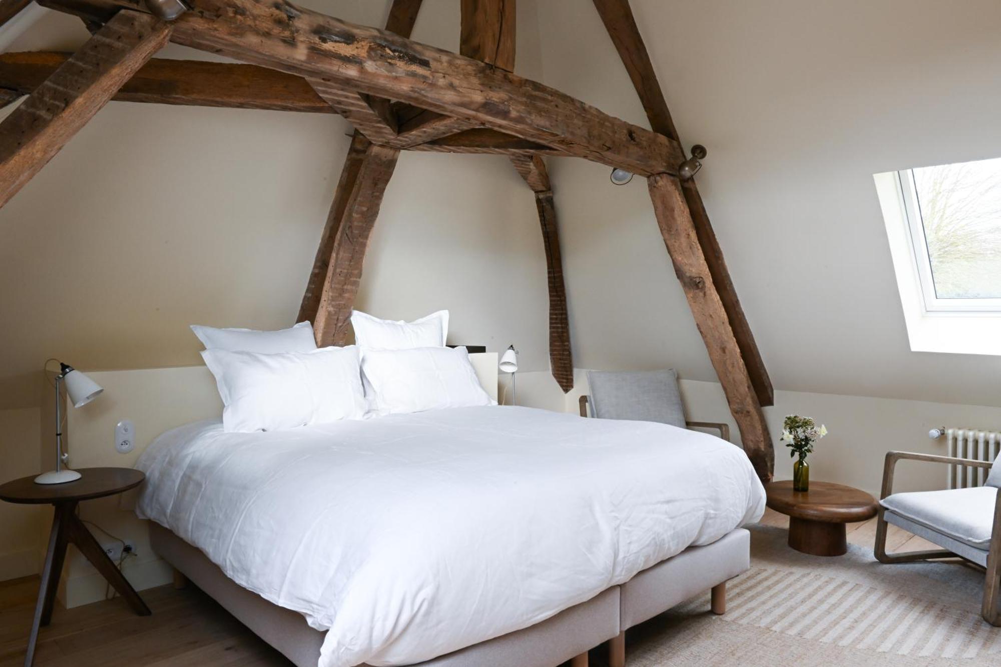 Hotel Les Pres Saint-Hilaire-le-Chatel Exteriér fotografie